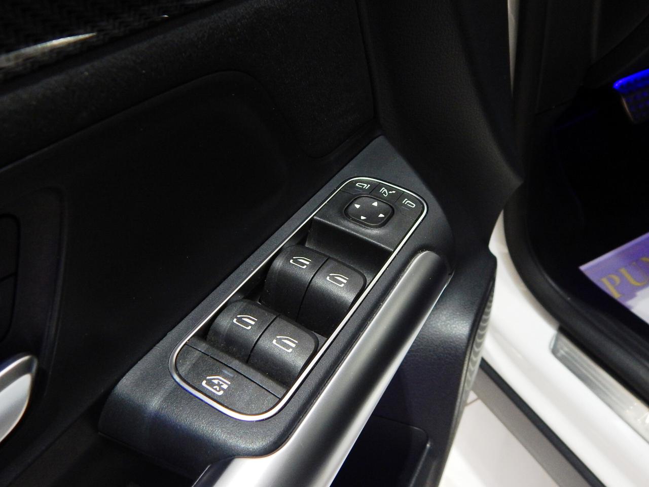 Mercedes-Benz GLA 220 d AMG Line Advanced Plus 4matic Aut. TETTO-PELLE