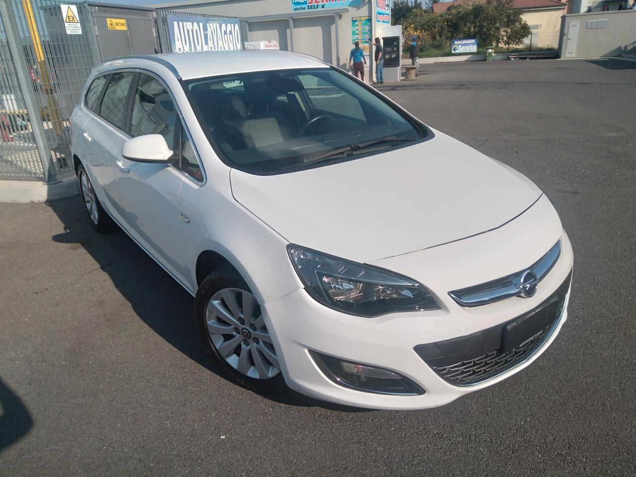 Opel Astra 1.6 CDTI EcoFLEX S&S Sports Tourer Cosmo x neopatentati