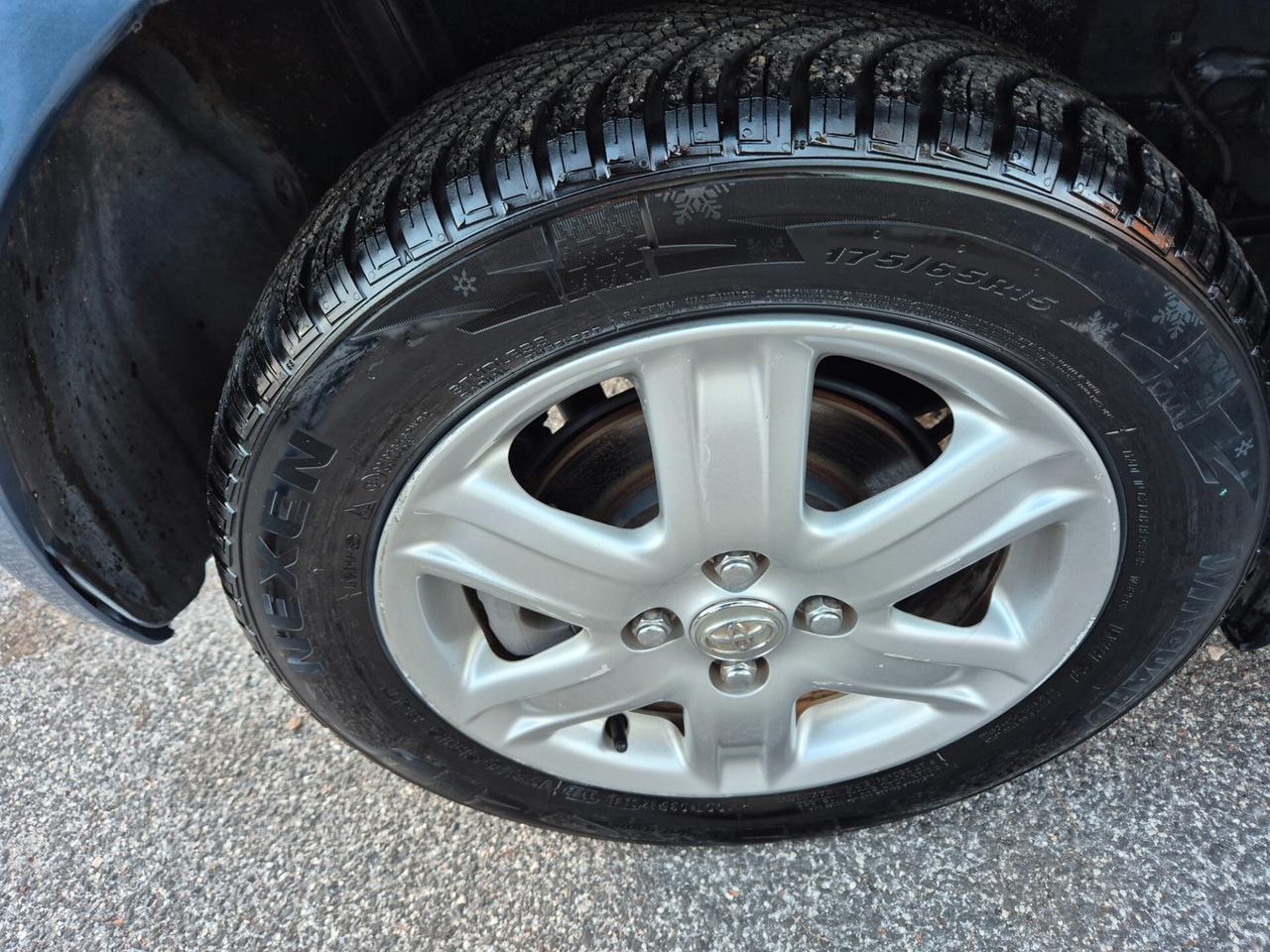 Toyota iQ 1.0 CVT Lounge