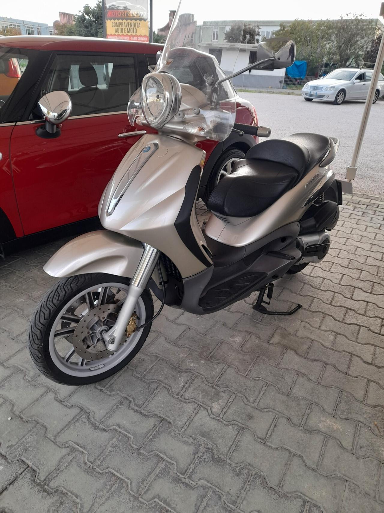 PIAGGIO BEVERLY 500