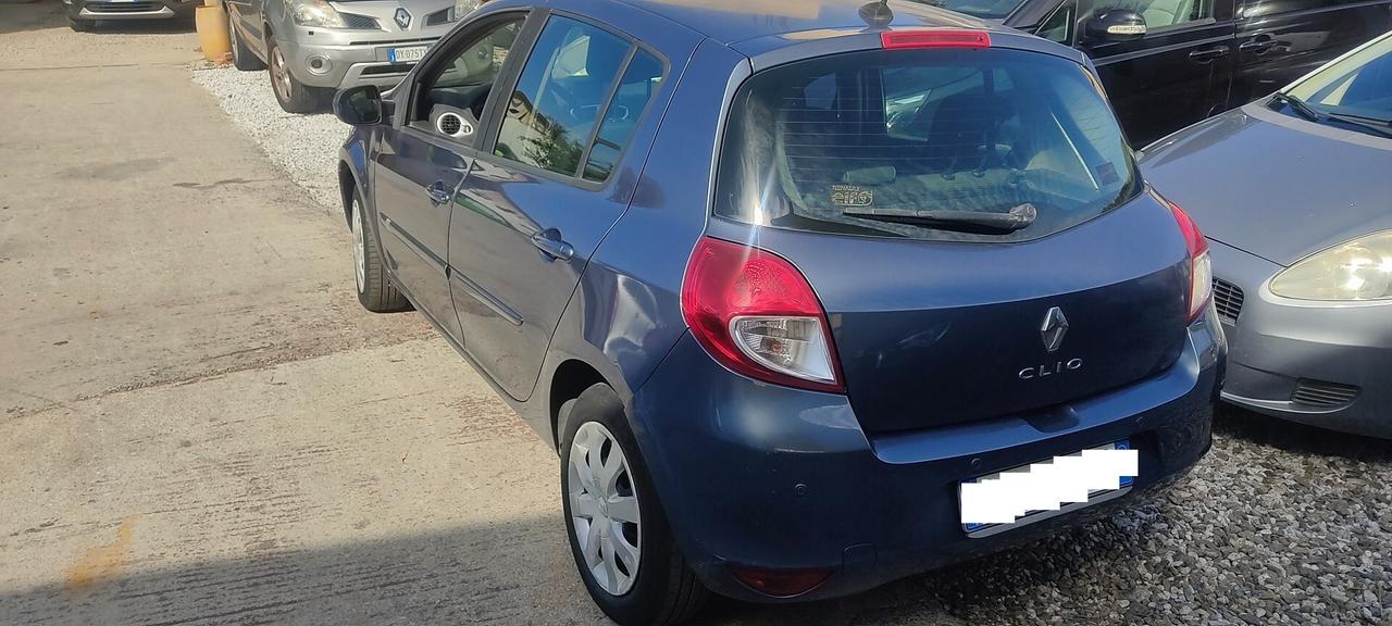 ranault clio 1.2 benzina ottime condizioni