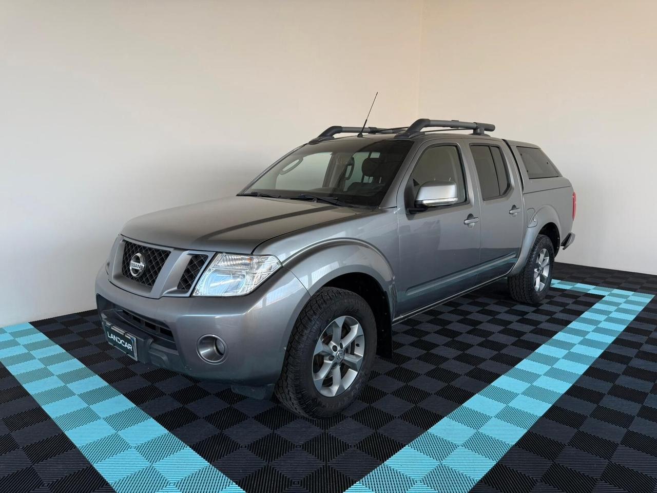 Nissan Navara 2.5 dCi 190CV Double Cab LE HARD TOP