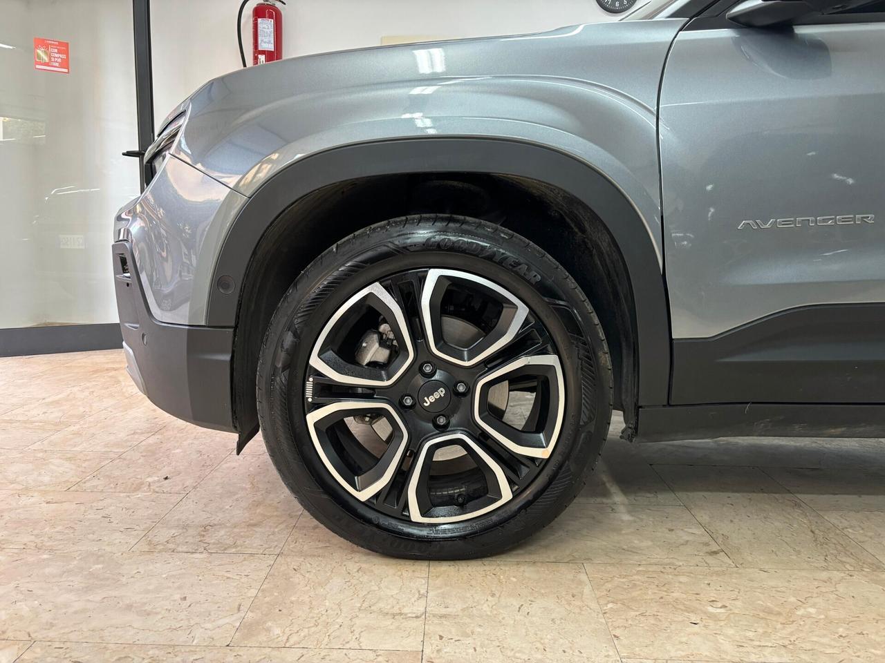 Jeep Avenger 1.2 Turbo 110 CV Hybrid DCT Summit