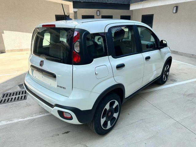 FIAT Panda 1.0 Hybrid/GPL City Cross (CON ECO-INCENTIVO)