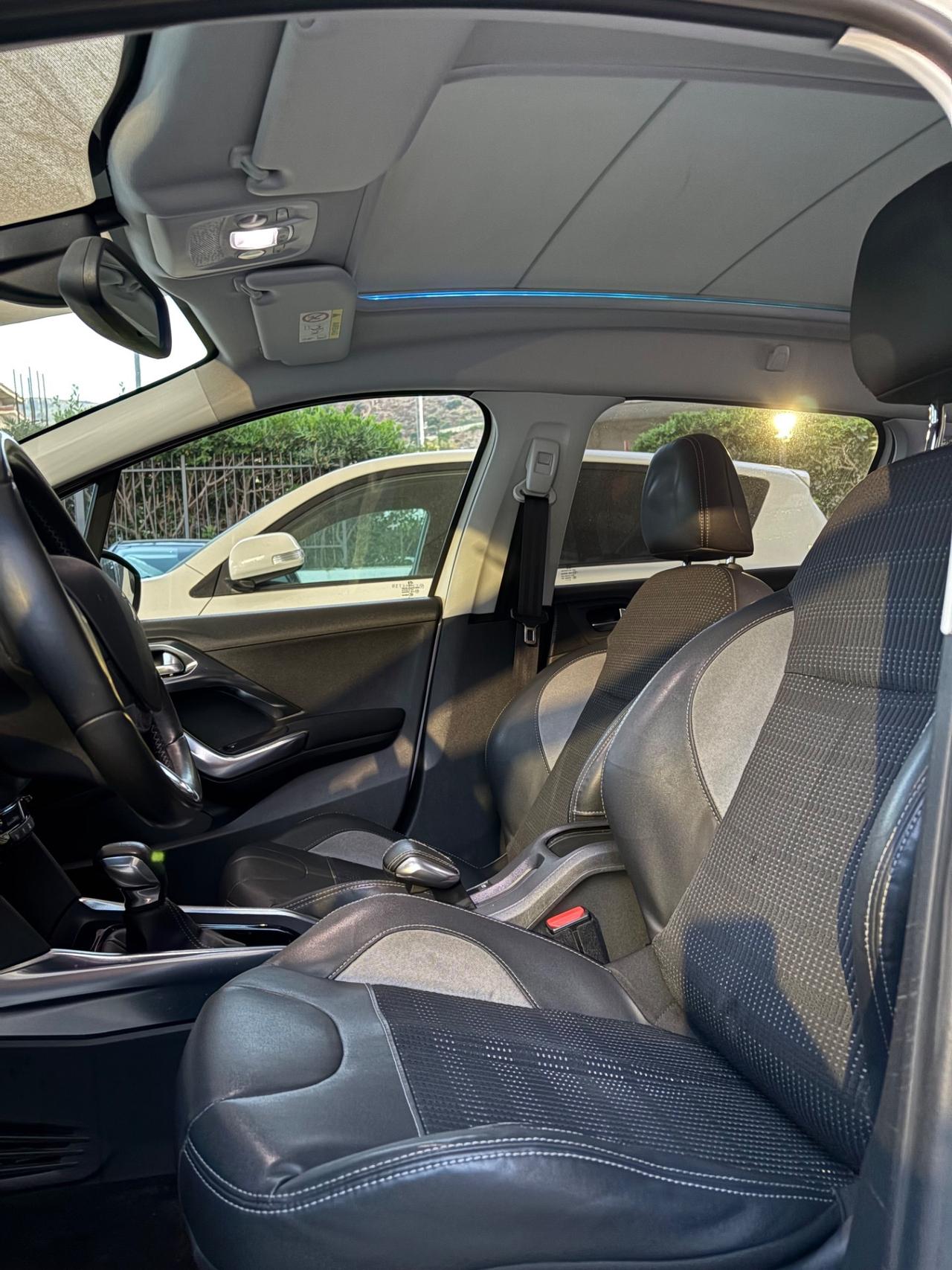 Peugeot 2008 1.6 VTi 120CV Allure no bagno d'olio