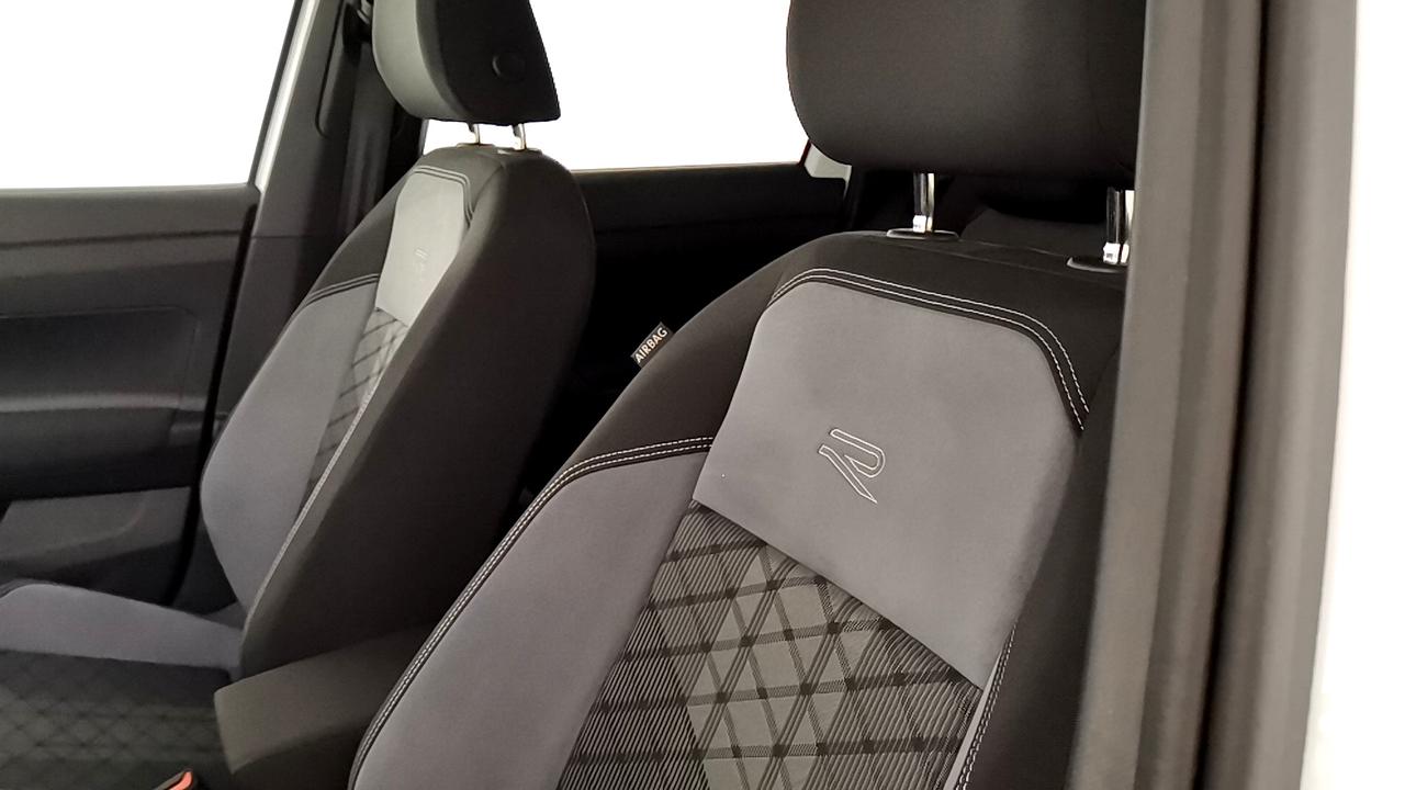 VOLKSWAGEN Taigo - Taigo 1.0 tsi R-Line 110cv