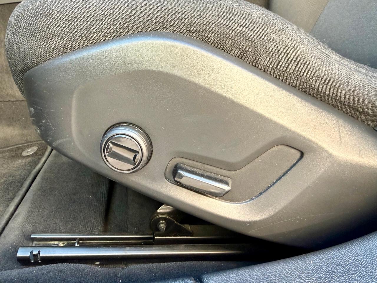 Volvo V60 2.0 d3 Business geartronic 150cv TAGLIANDI CERTIFICATI VOLVO