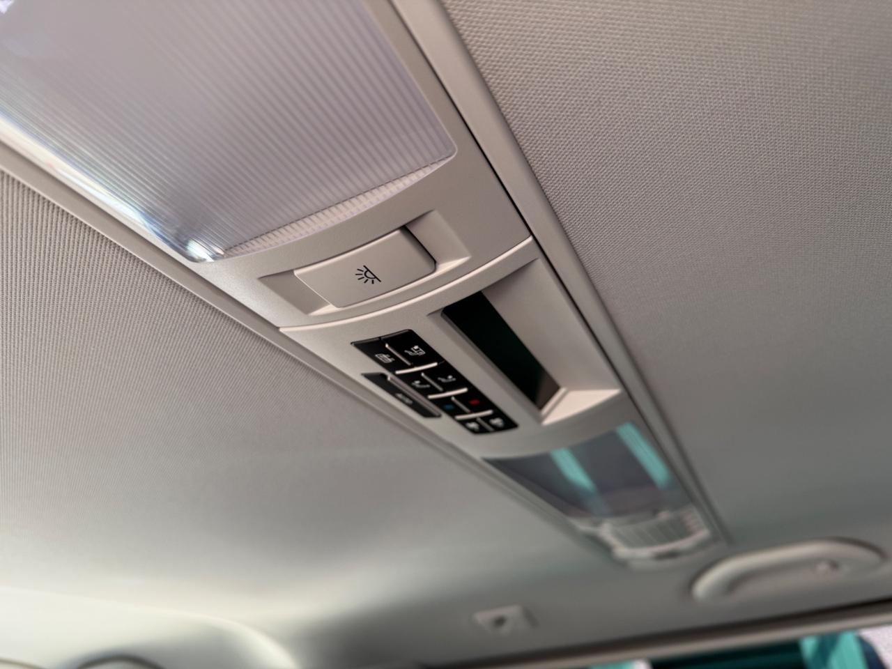 Volkswagen Multivan T6 - BULLI SIX GENERATION GANCIO TRAINO