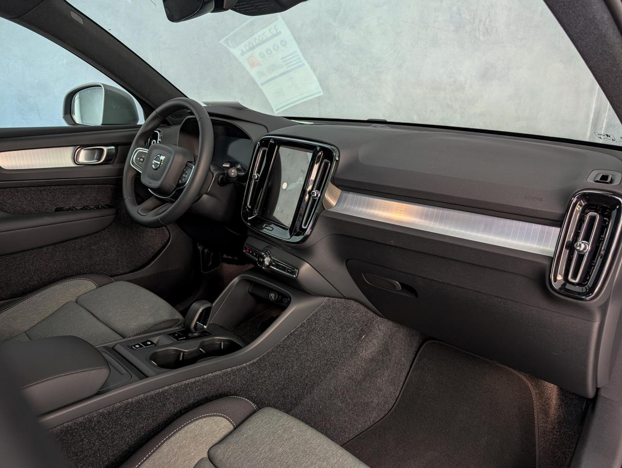 Volvo XC40 2.0 b3 MHEV 163cv Automatic Core Essential