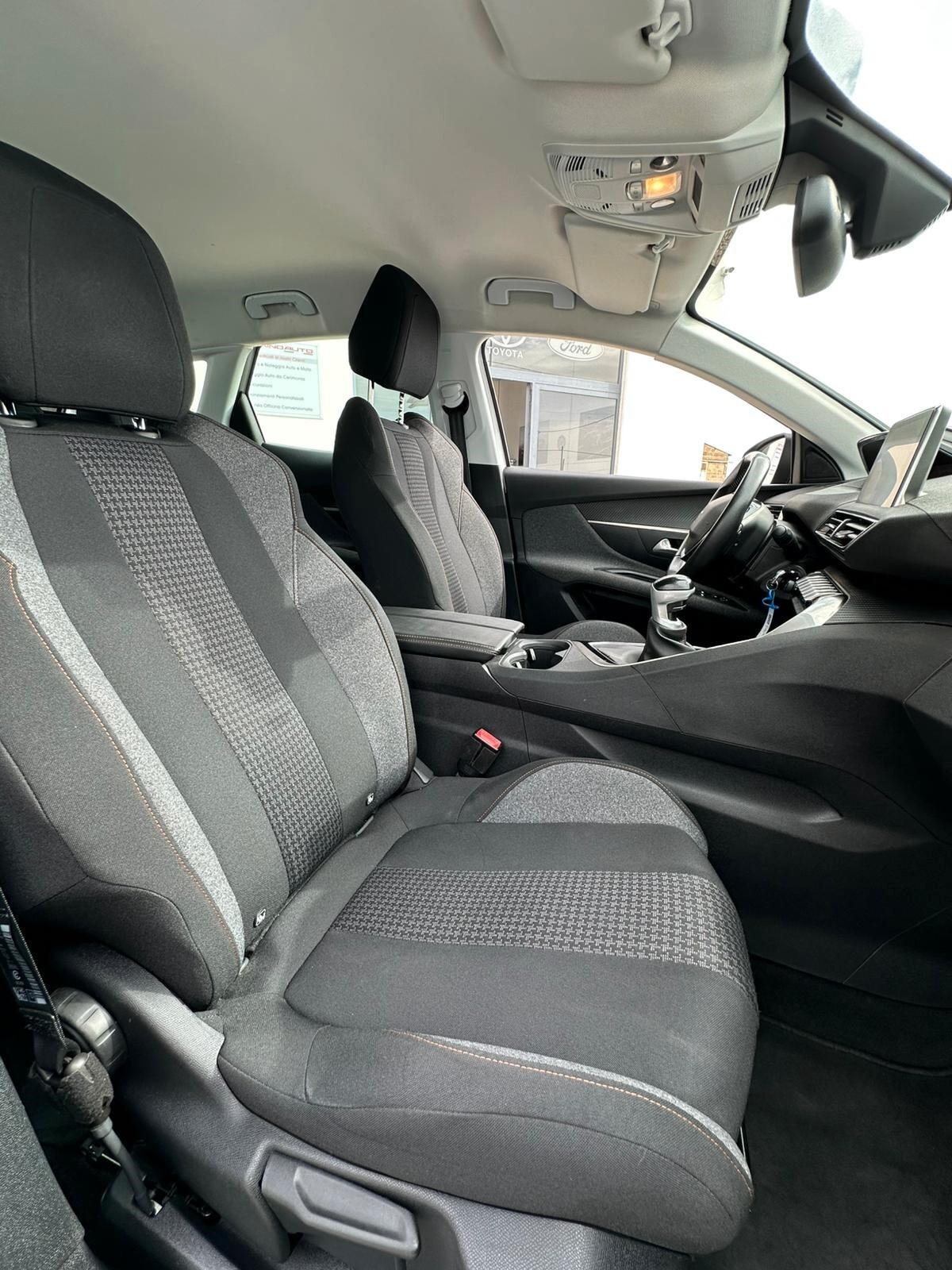 Peugeot 3008 BlueHDi 130 S&S Business