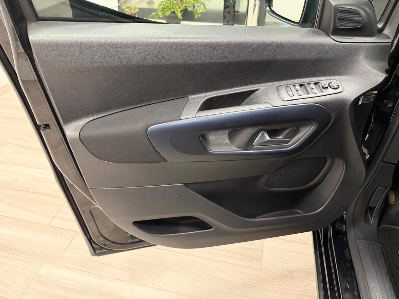 Peugeot Rifter BlueHDi 130 S&S EAT8 Allure Standard