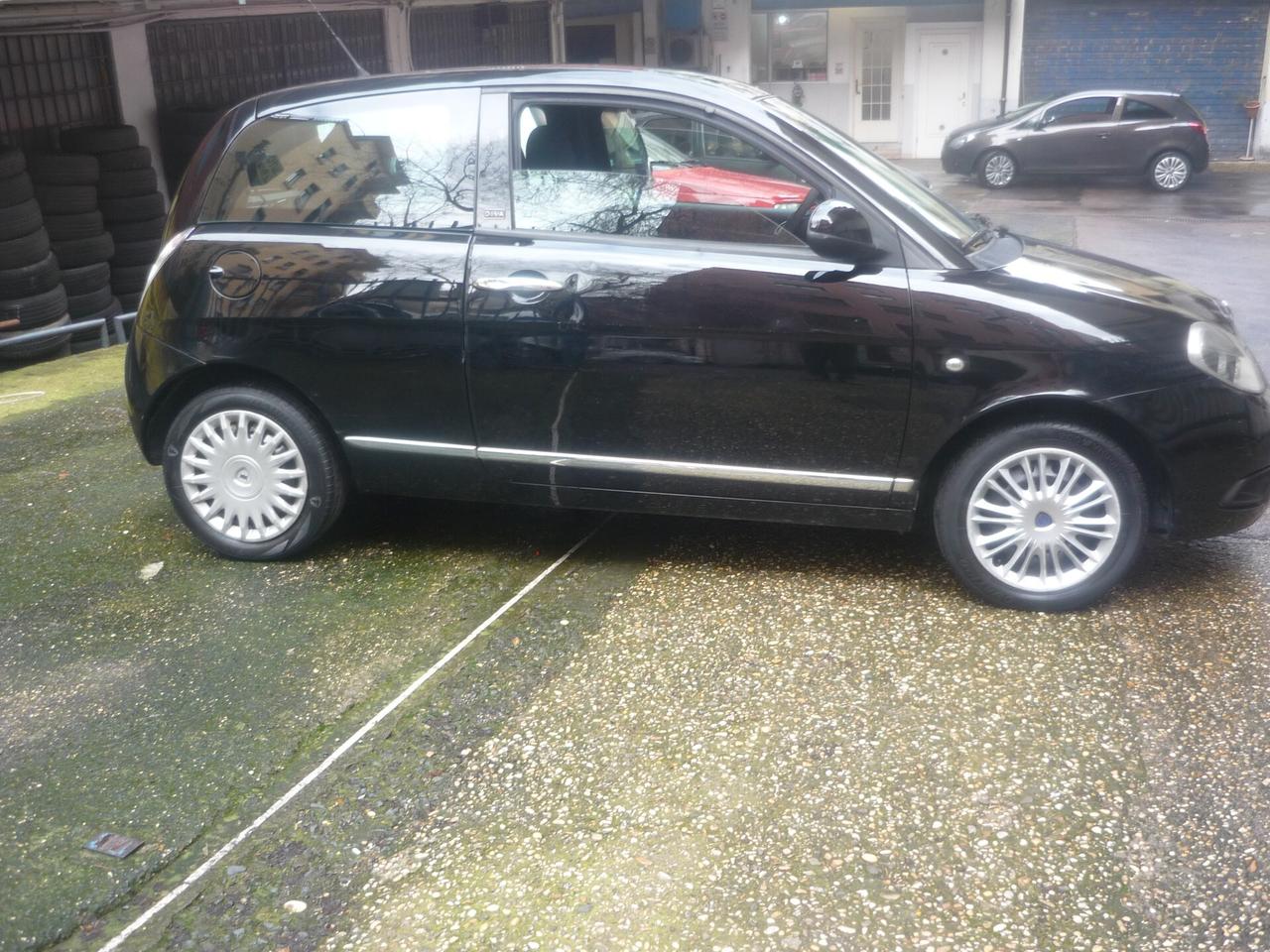 Lancia Ypsilon 1.2 69 CV Diva