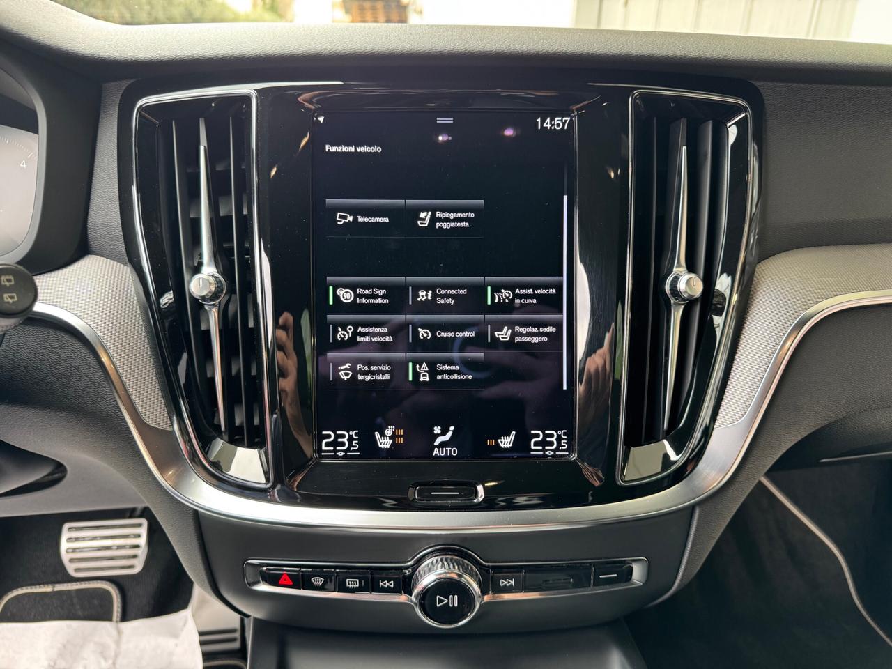 Volvo V60 2.0 b4 R-Design Hybrid GARANZIA 24 MESI