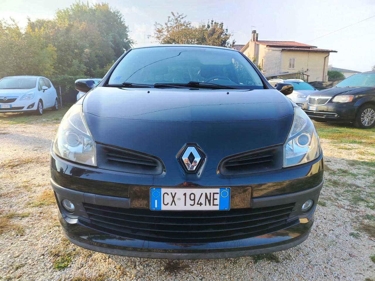 Renault Clio 1.2 16V 3 porte Luxe