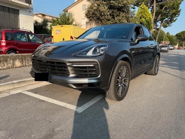 Porsche Cayenne 3.0 V6 E-Hybrid