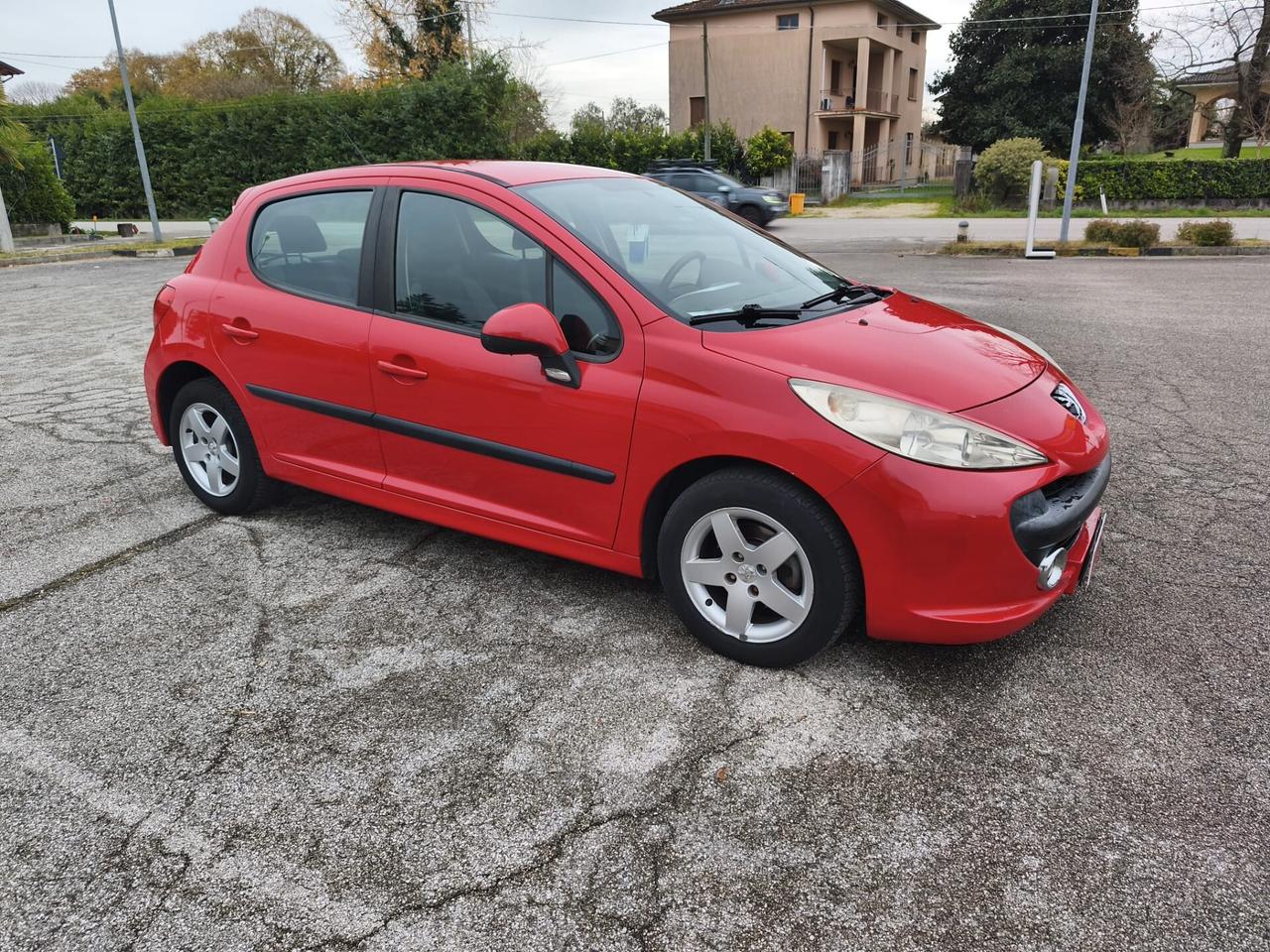 Peugeot 207 1.4 8V 75CV 5p. Energie Sport ECO GPL Accetto Permute