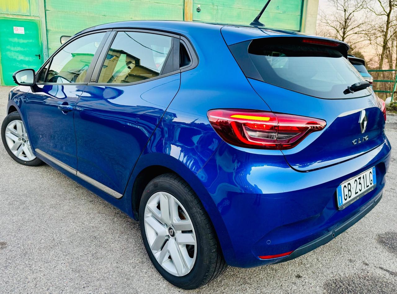 Renault Clio Full Hybrid E-Tech 140 CV 5 porte Initiale Paris