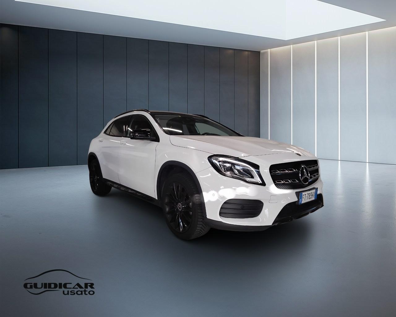Mercedes-Benz GLA-X156 2017 - GLA 180 Night Edition auto