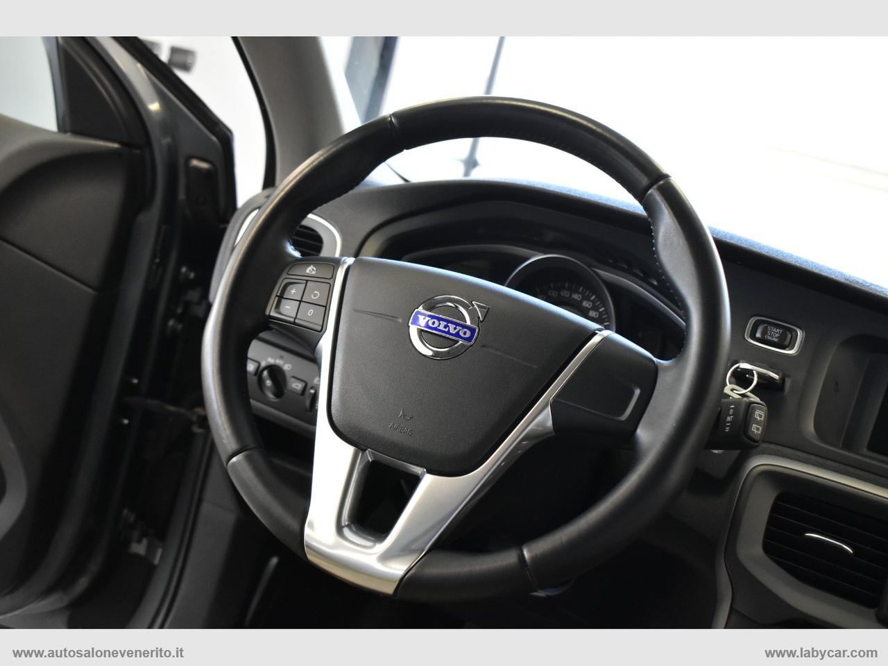 VOLVO V40 D2 1.6 Summum