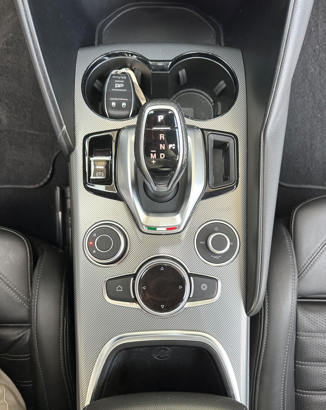 Alfa Romeo Giulia 2.2 TD 210cv AT8 Q4 Veloce