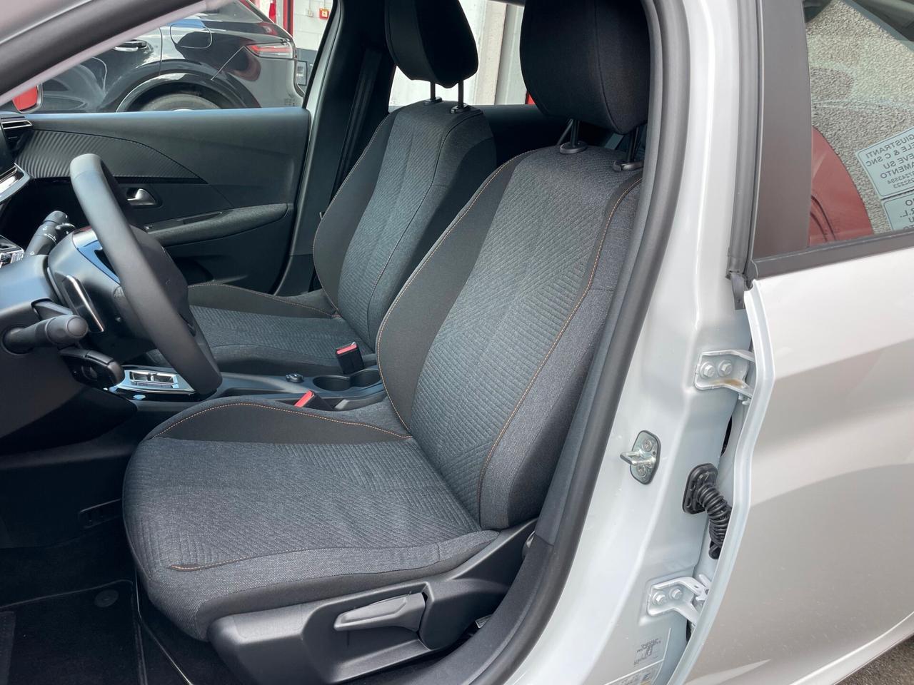 Peugeot 208 1.2 hybrid Style 100cv e-dcs 6 km0