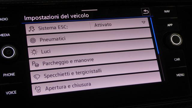 VOLKSWAGEN T-Cross 1.0 TSI 110 CV DSG R-Line