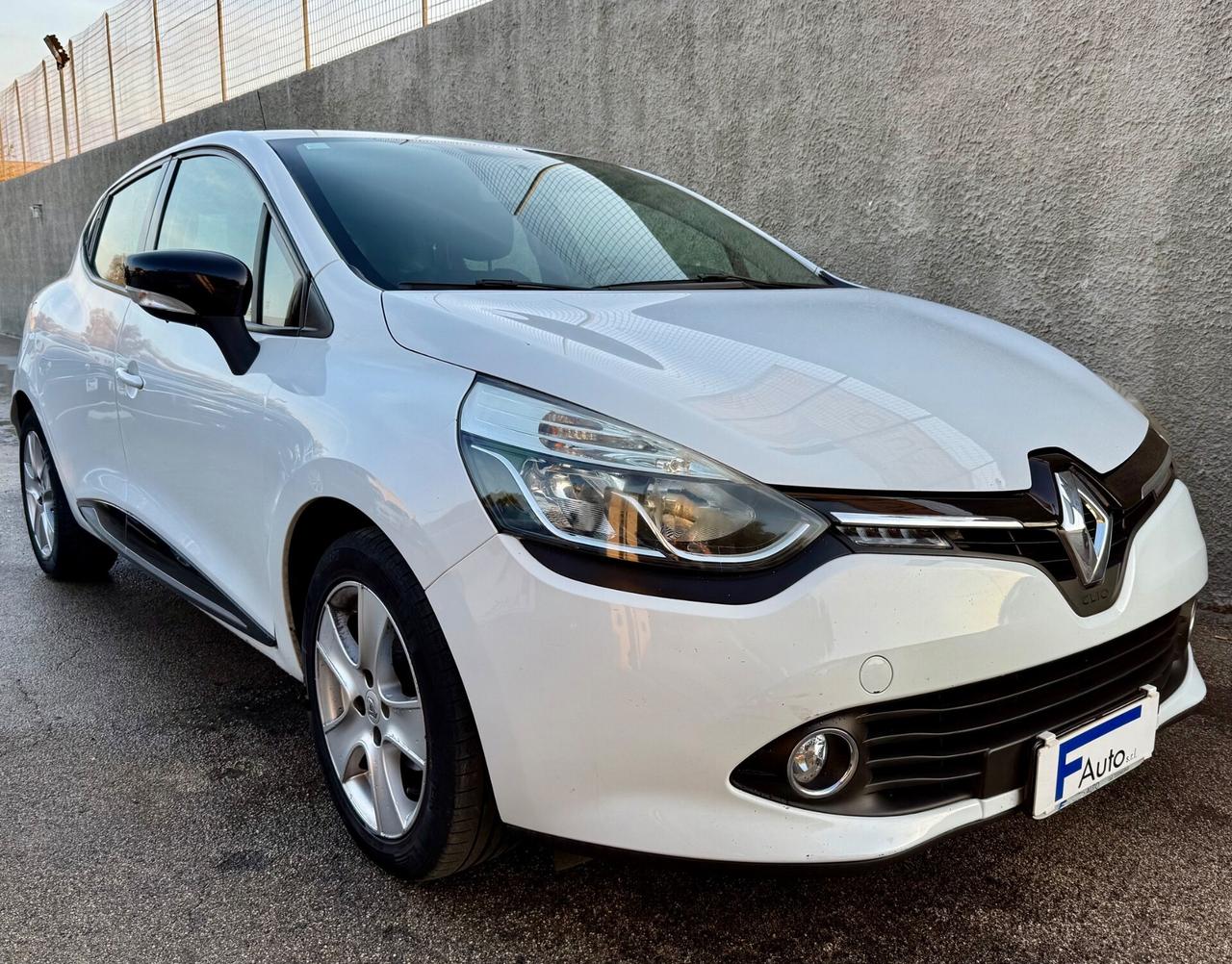 Renault Clio 1.5 dCi 8V 75CV 5 p.,**126.304 km**,Led diurni,Cruise,Bluetooth,ecc.