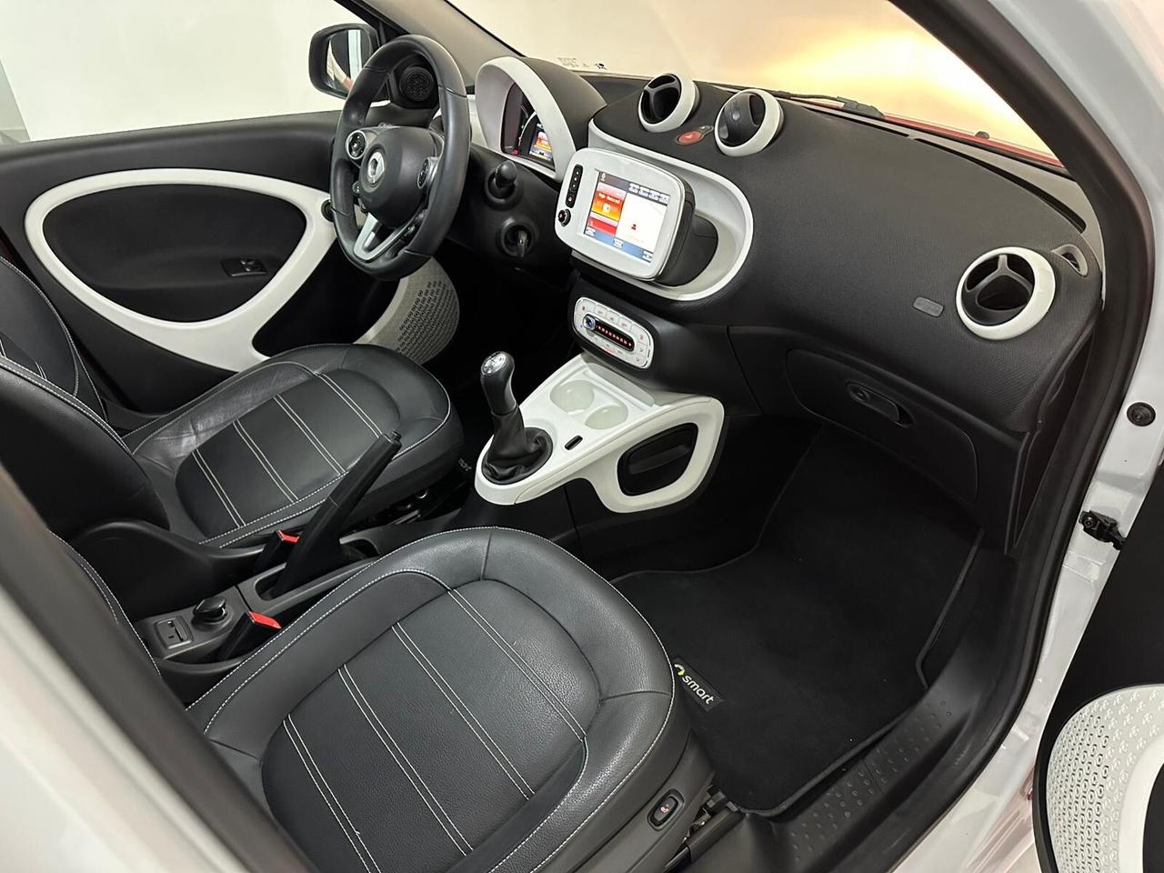 SMART FORFOUR PRIME NAVIGATORE/PELLE/TELECAMERA