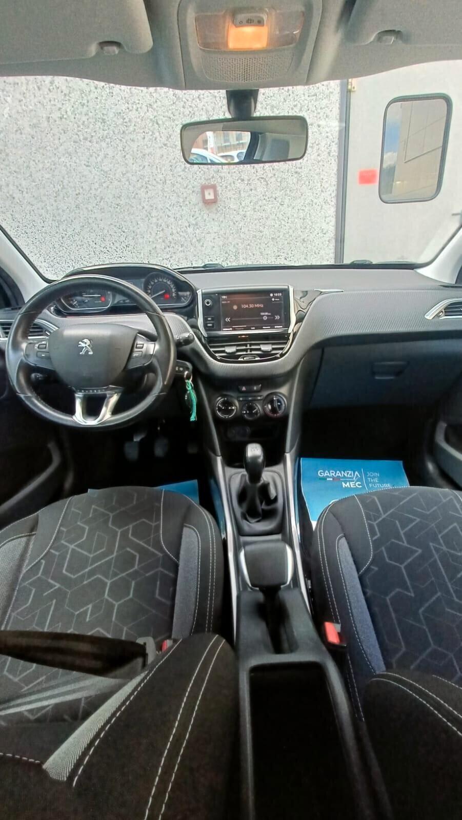 Peugeot 2008 PureTech 82 Allure