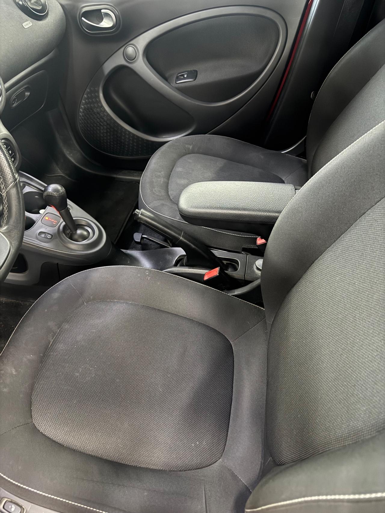 Smart ForFour 70 1.0 twinamic youngster