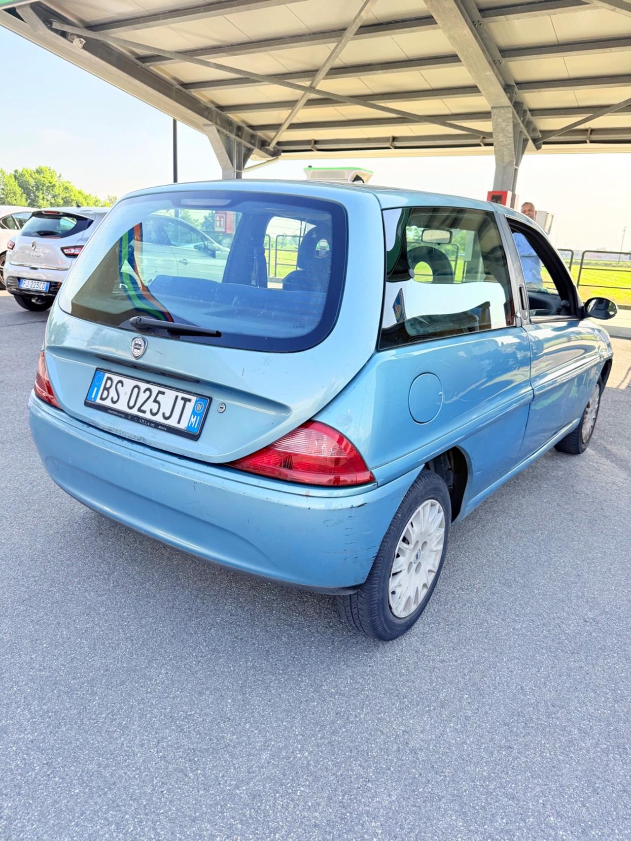 Lancia Y 1.2i cat Elefantino Blu