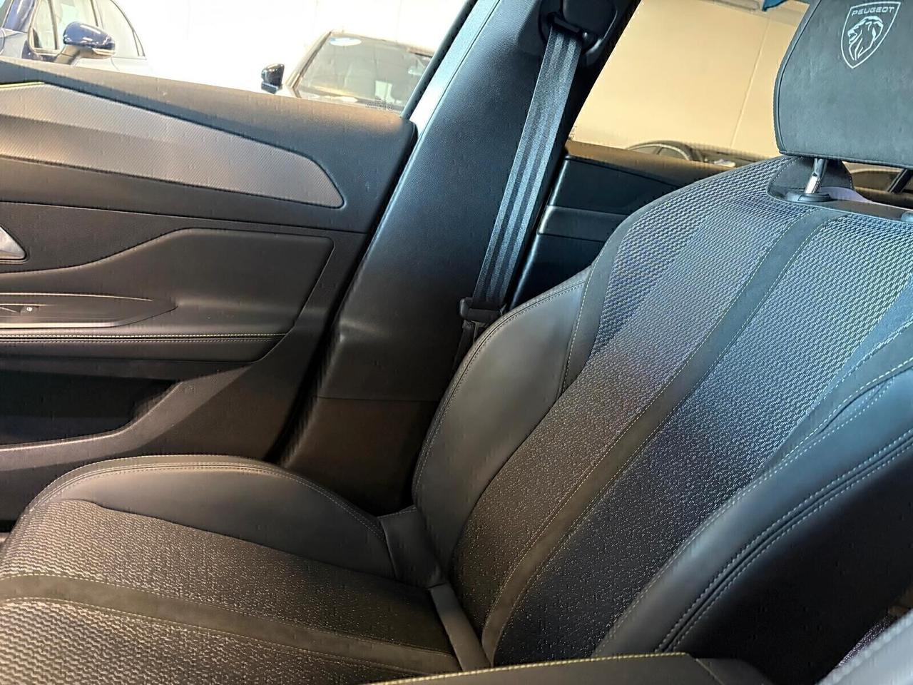 Peugeot 308 GT Hybrid 145 e-DCS6 SPOTICAR Plus
