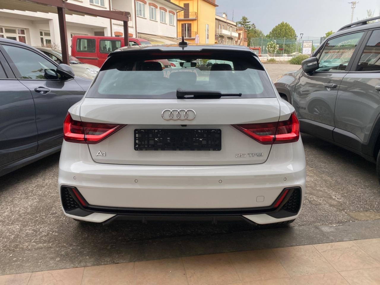 Audi A1 SPB 25 TFSI S line edition OK NEOPATENTATI PREZZO REALE