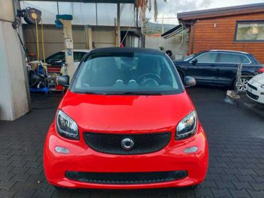 1.0 MT 71 cv SMART FORTWO