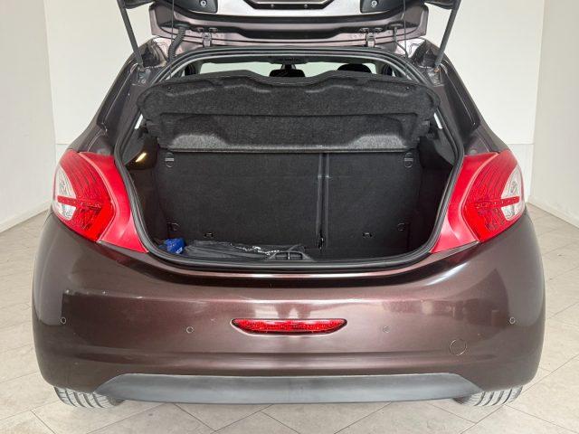 PEUGEOT 208 1.6 VTi 120CV 5p. Allure
