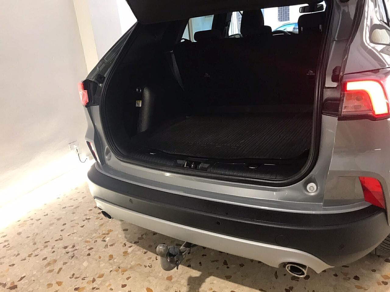 Ford Kuga 2.0 diesel 150 cv 11/2022 km 120000 certificati