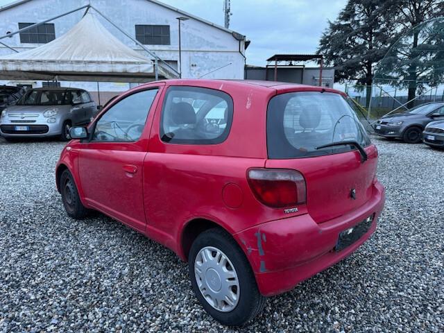 Toyota Yaris 1.0i 16V cat 3 porte Sol