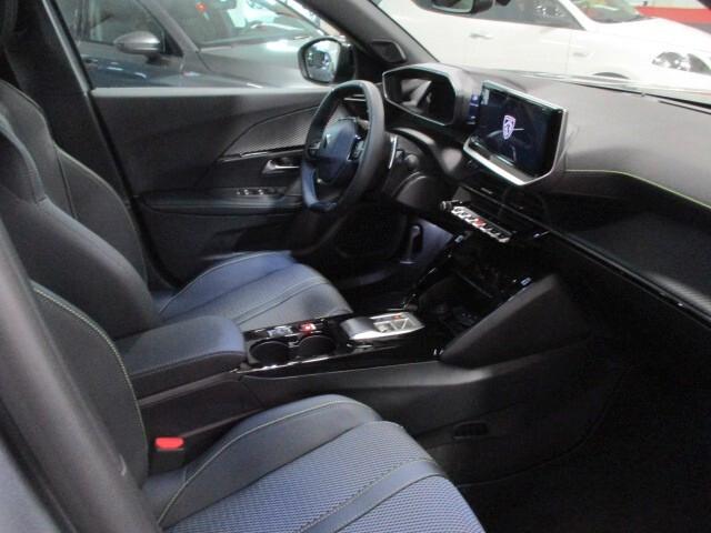 Peugeot 2008 Hybrid 145 e-DCS6 GT