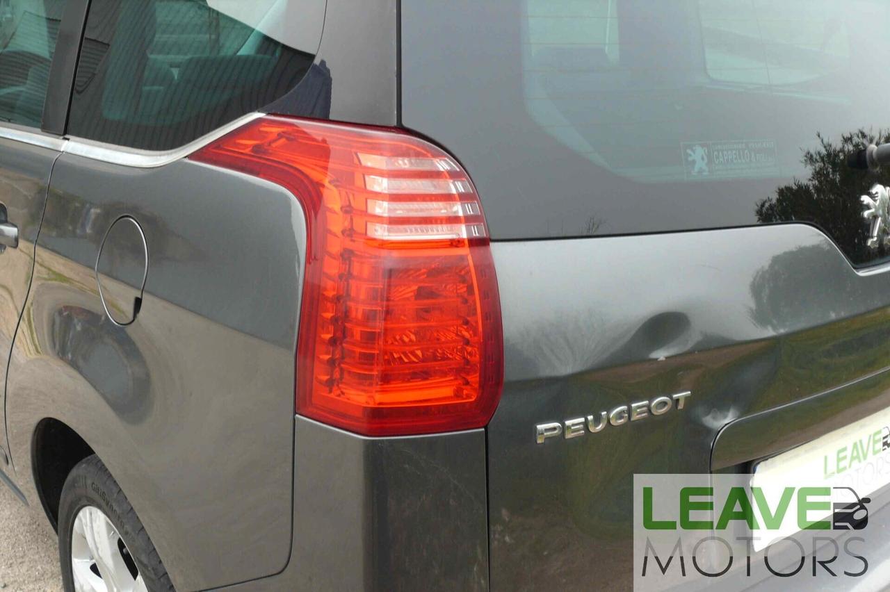 Peugeot 5008 2.0 HDi 150CV Féline (M1468)
