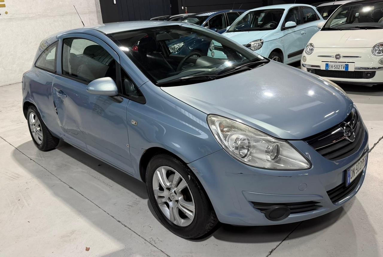 Opel Corsa Diesel 5 posti Neopatentati