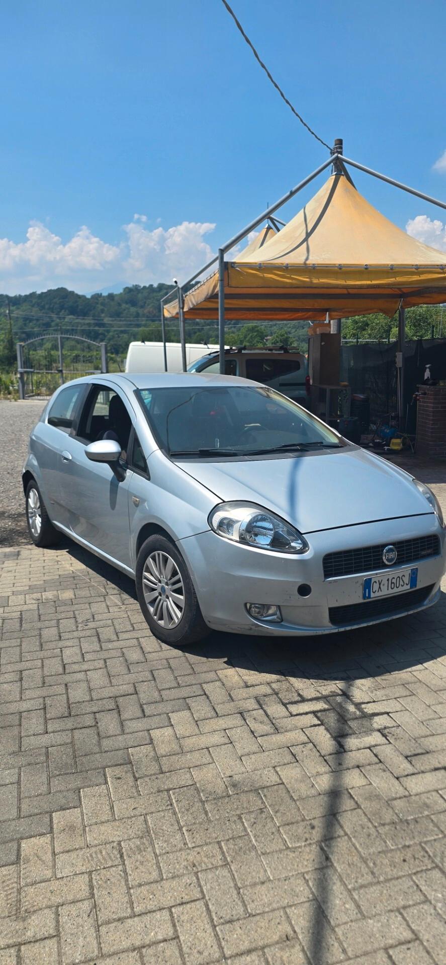 Fiat Grande Punto 1.3 MJT 75 CV 3 porte Dynamic