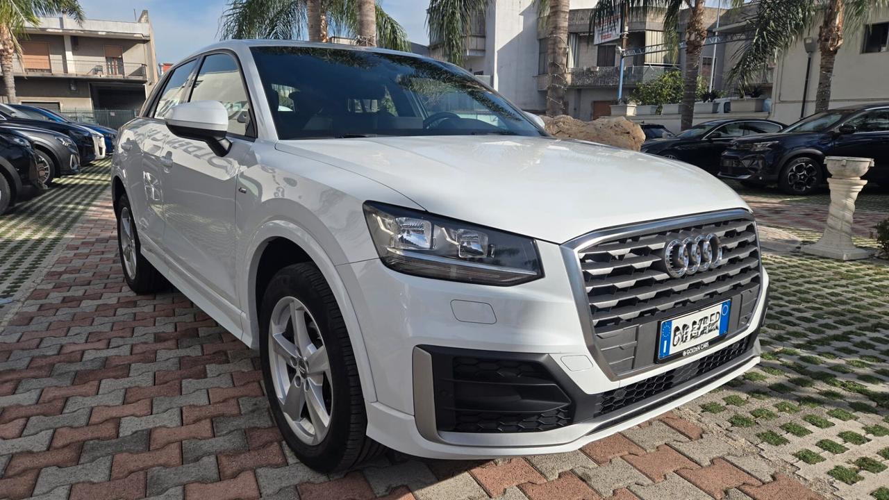 Audi Q2 30 1.6 tdi 115CV S line Edition S-Tronic Cockpit