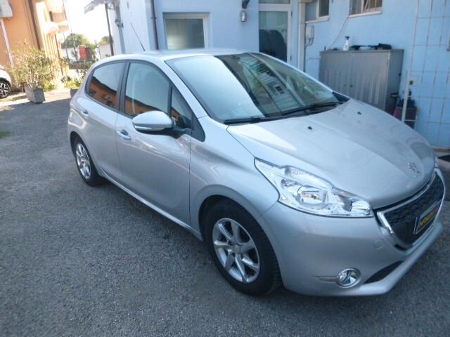 Peugeot 208 1.2 VTi 82 CV 5 porte Active NEOPATENTATI