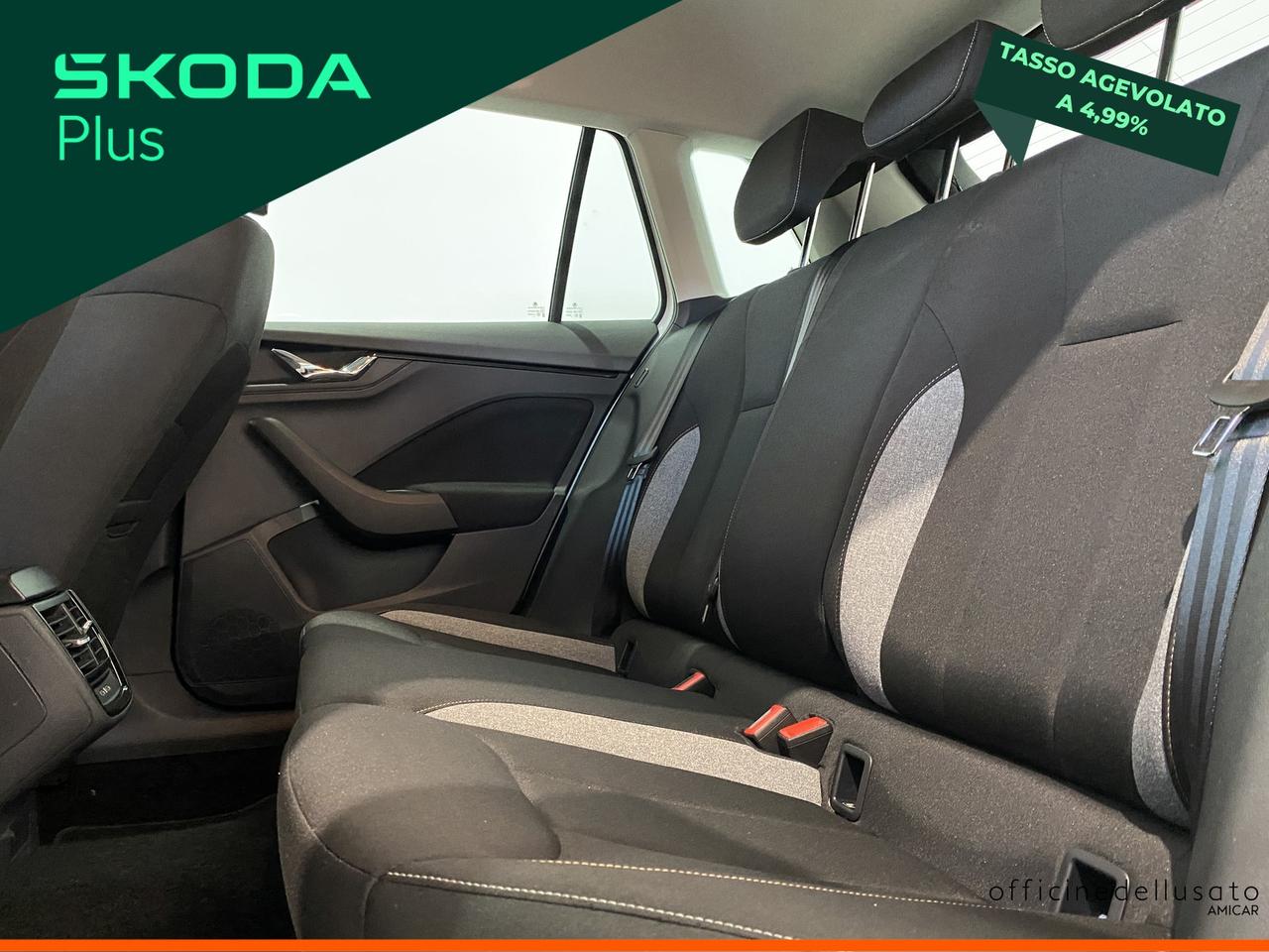 Skoda Kamiq 1.0 tsi 115cv black dots