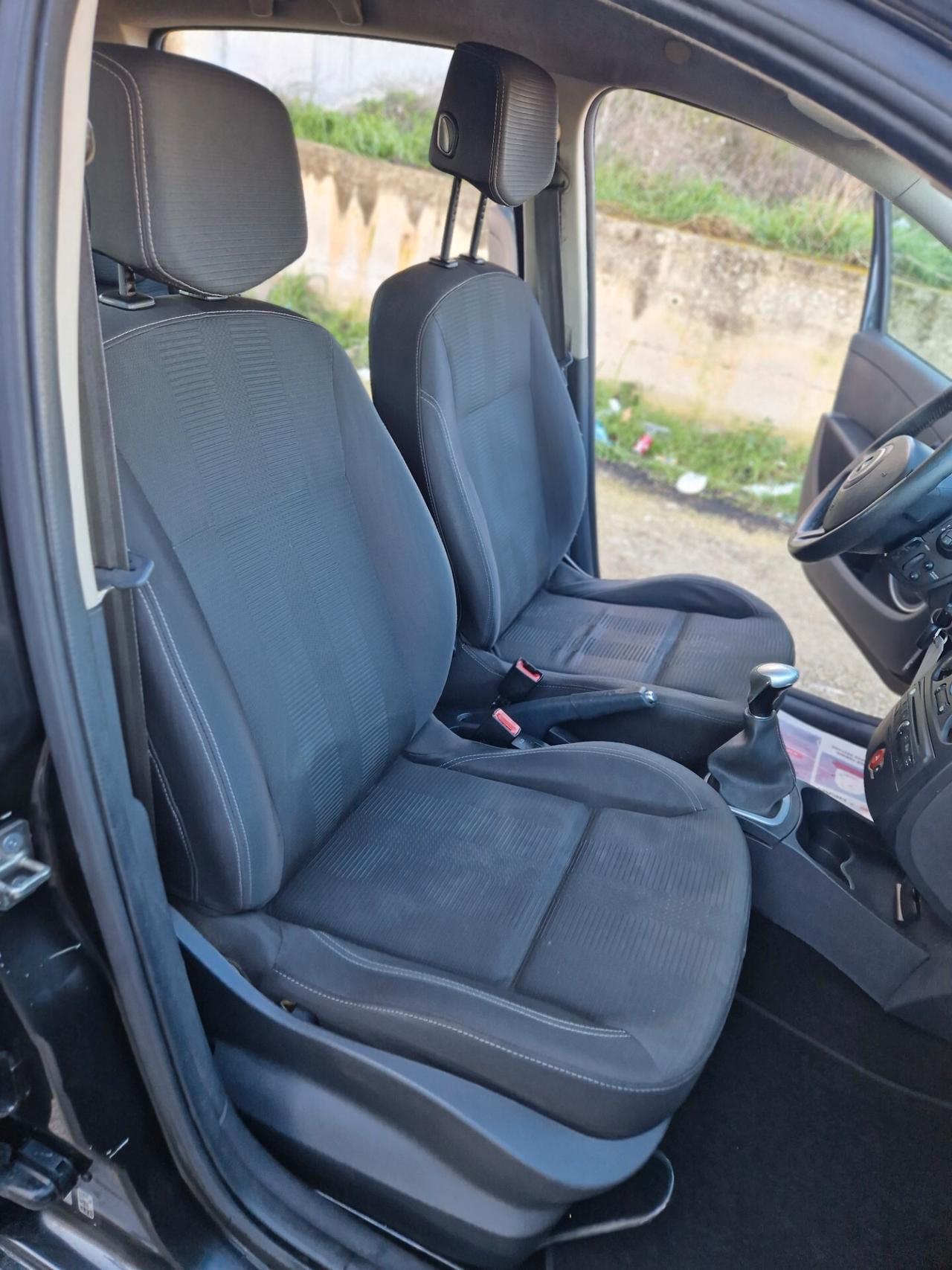 Renault Clio 1.2 16V 5 porte GPL Dynamique