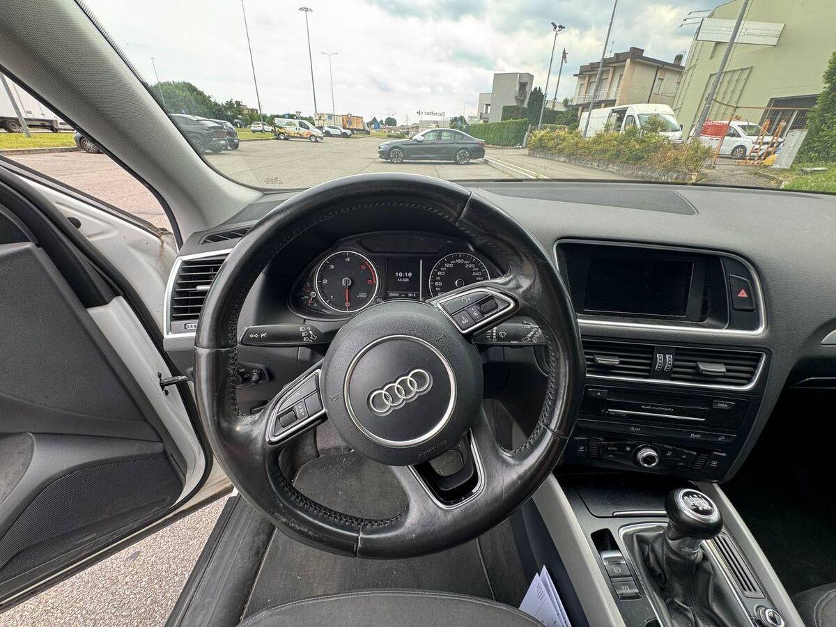 Audi Q5 2.0 tdi Business 143cv