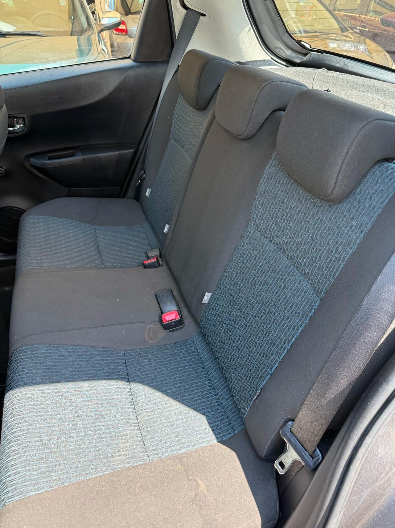 TOYOTA YARIS 1,0 BENZ.