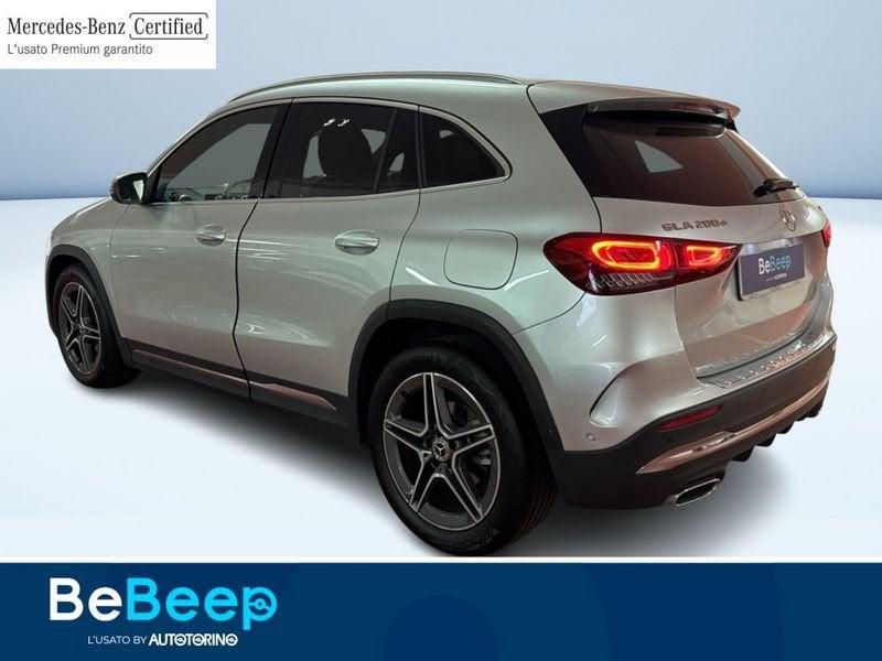 Mercedes-Benz GLA 200 D PREMIUM 4MATIC AUTO