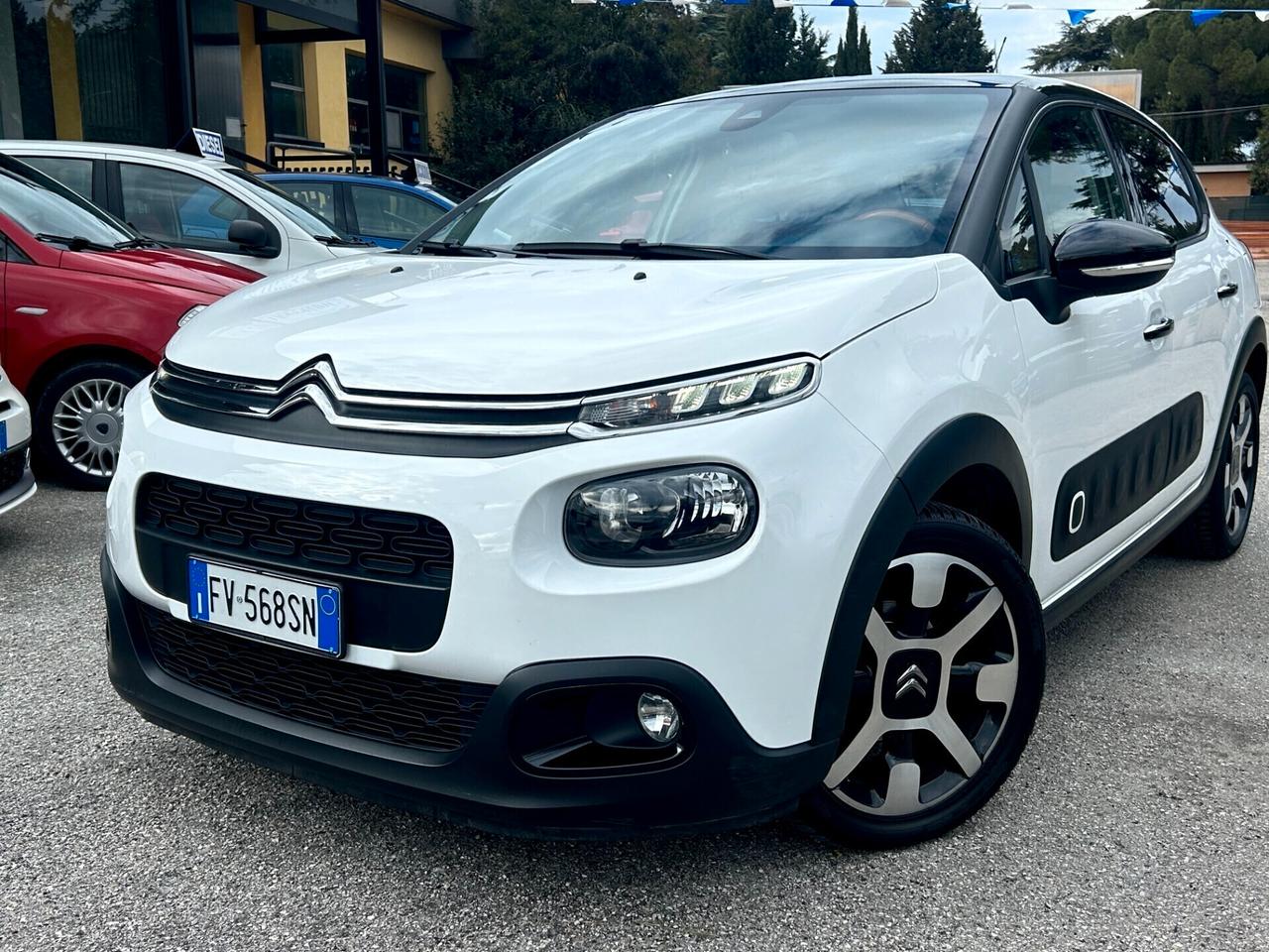 " UNA CHICCA " Citroen C3 PureTech EAT6 ELLE s