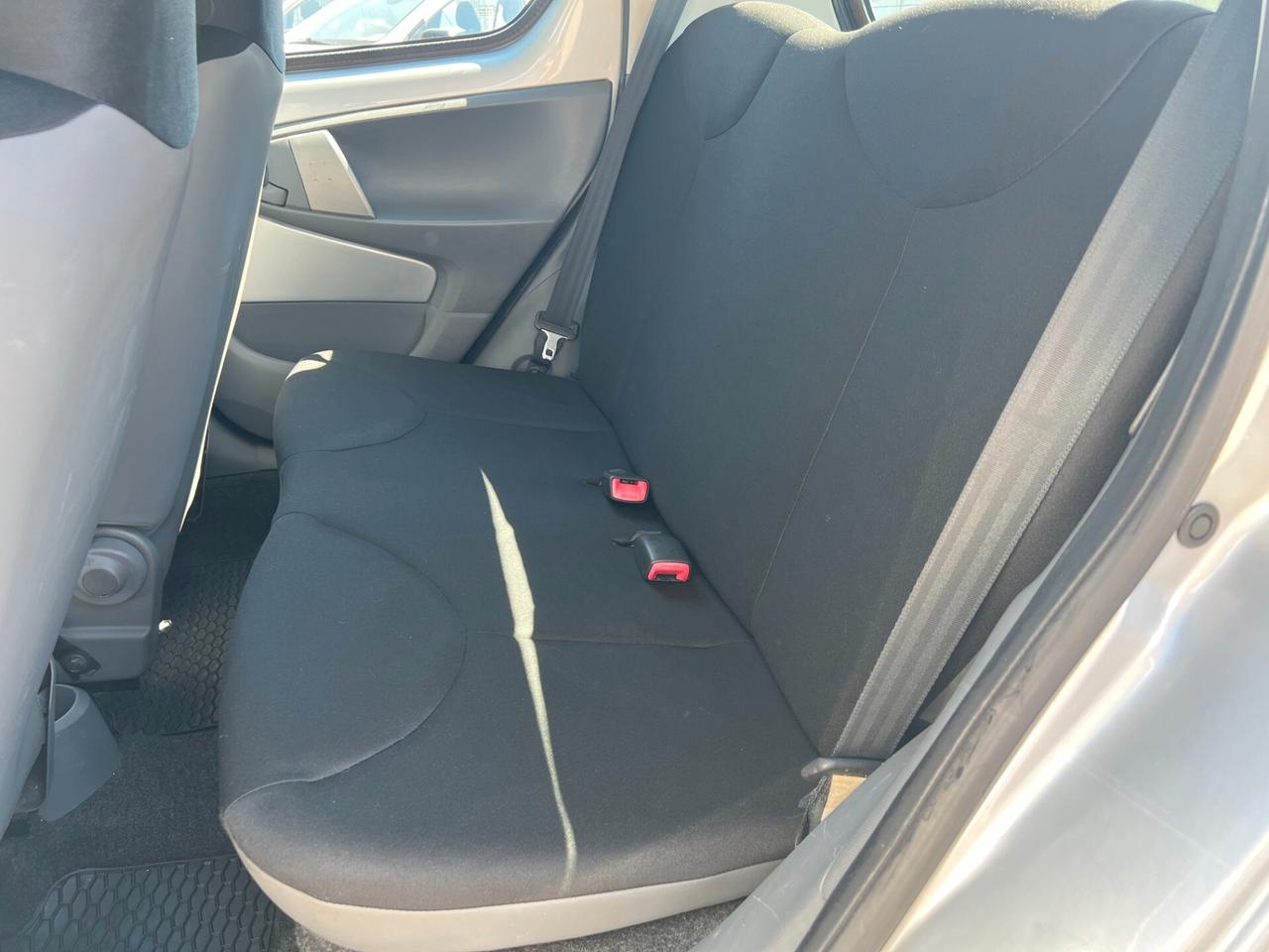 Toyota Aygo 1.0 12V VVT-i 5 porte Now
